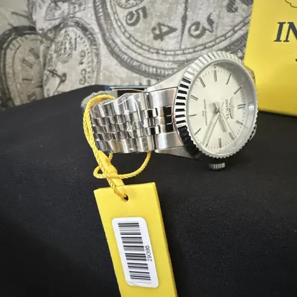 Invicta Specialty Women’s Watch 36mm Stainless Steel 50M Water Resistant 29396 - Picture 2 of 8